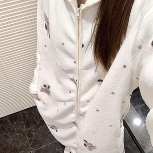 侘町2025秋冬新款珍珠腊肠狗加厚雪粒绒睡衣长袖保暖睡袍女家居服