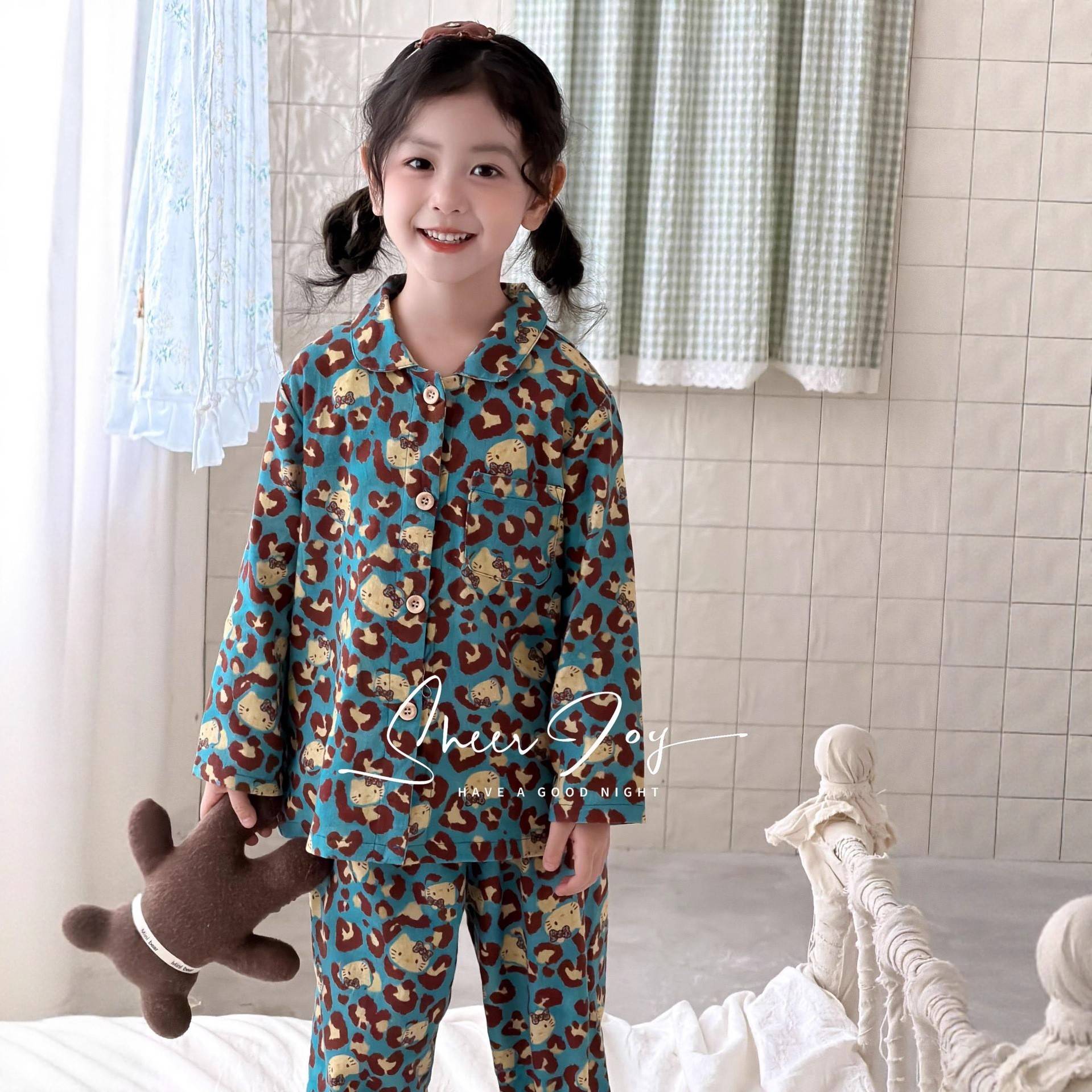 侘町2025年新款秋季磨毛柔软亲子款长袖儿童家居服套装豹纹Kitty