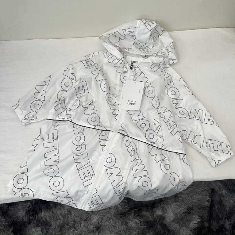 吾名堂品牌折扣女童夏装新款休闲百搭中长款连帽防晒衣休闲外套