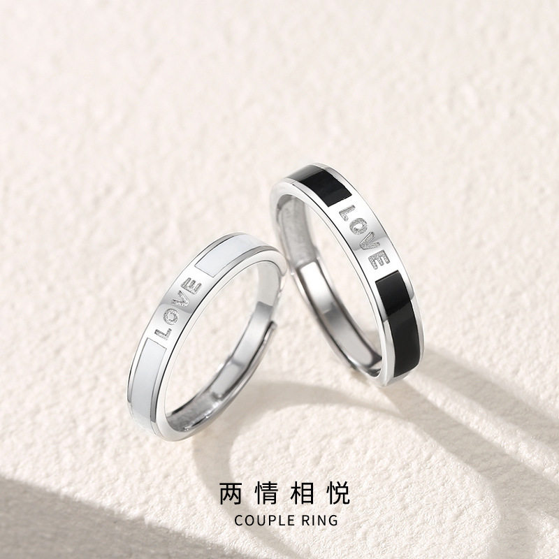 原创LOVE字母情侣戒指925纯银小众设计简约百搭ins风滴胶对戒批发