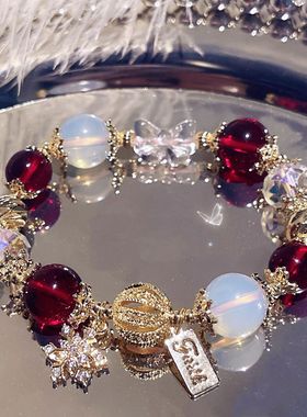 ins圣诞冬雪花天然酒红石榴红白水晶欧泊蛋白石手链设计手串礼物