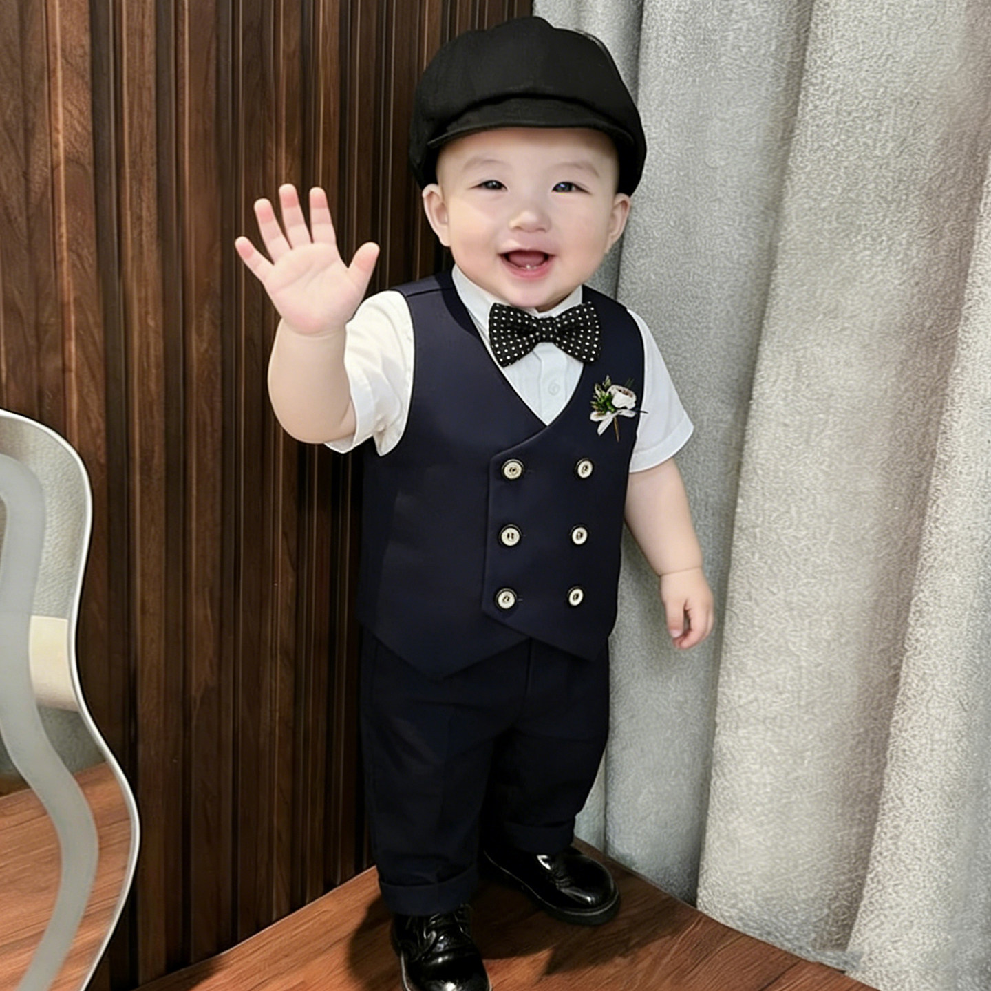 英伦风宝宝小西装2026新款男宝宝马甲套装花童男童婚礼演出服西服