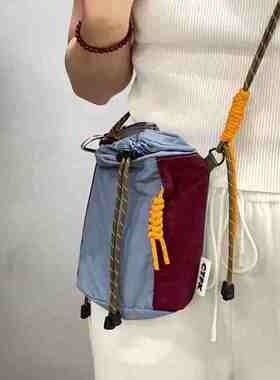 casselini山系户外运动防水斜垮包女抽绳手机包小众设计尼龙轻便