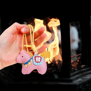 雲林書院 马上发财皮质小马汽车钥匙扣马年包包挂件马年生肖挂饰