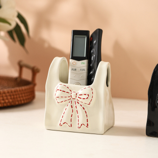 创意蝴蝶结陶瓷笔筒收纳盒家用客厅卧室桌面遥控器化妆笔刷收纳盒