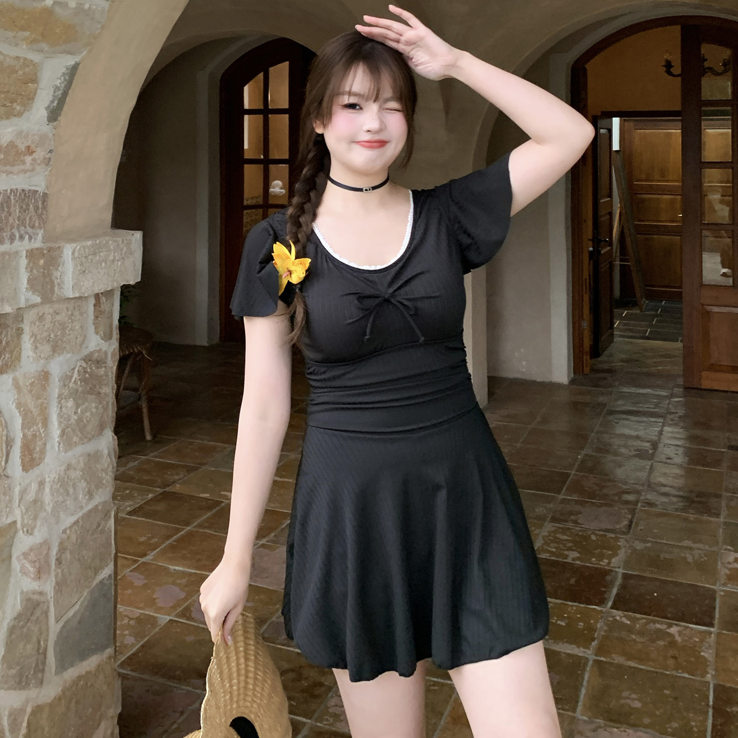 新款大码泳衣女连体平角裤微胖遮肉显瘦胖mm减龄少女温泉度假泳衣