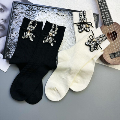 秋冬中筒重工亮钻兔子饰品高筒洋气袜子女ins潮流爆款纯棉潮袜子