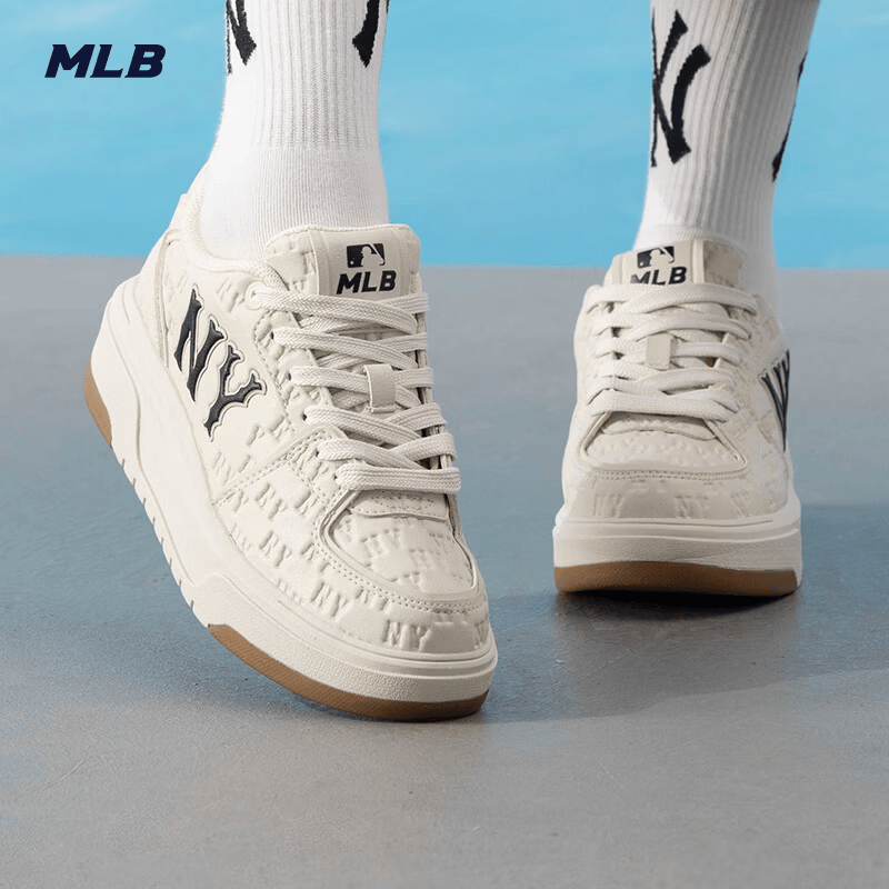 MLB复古老花低帮舒适板鞋图片