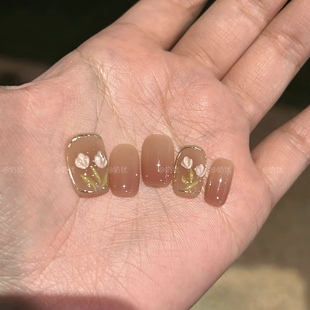 高品质手绘郁金香氛围感温柔纯手工穿戴美甲成品 A挽香馥郁