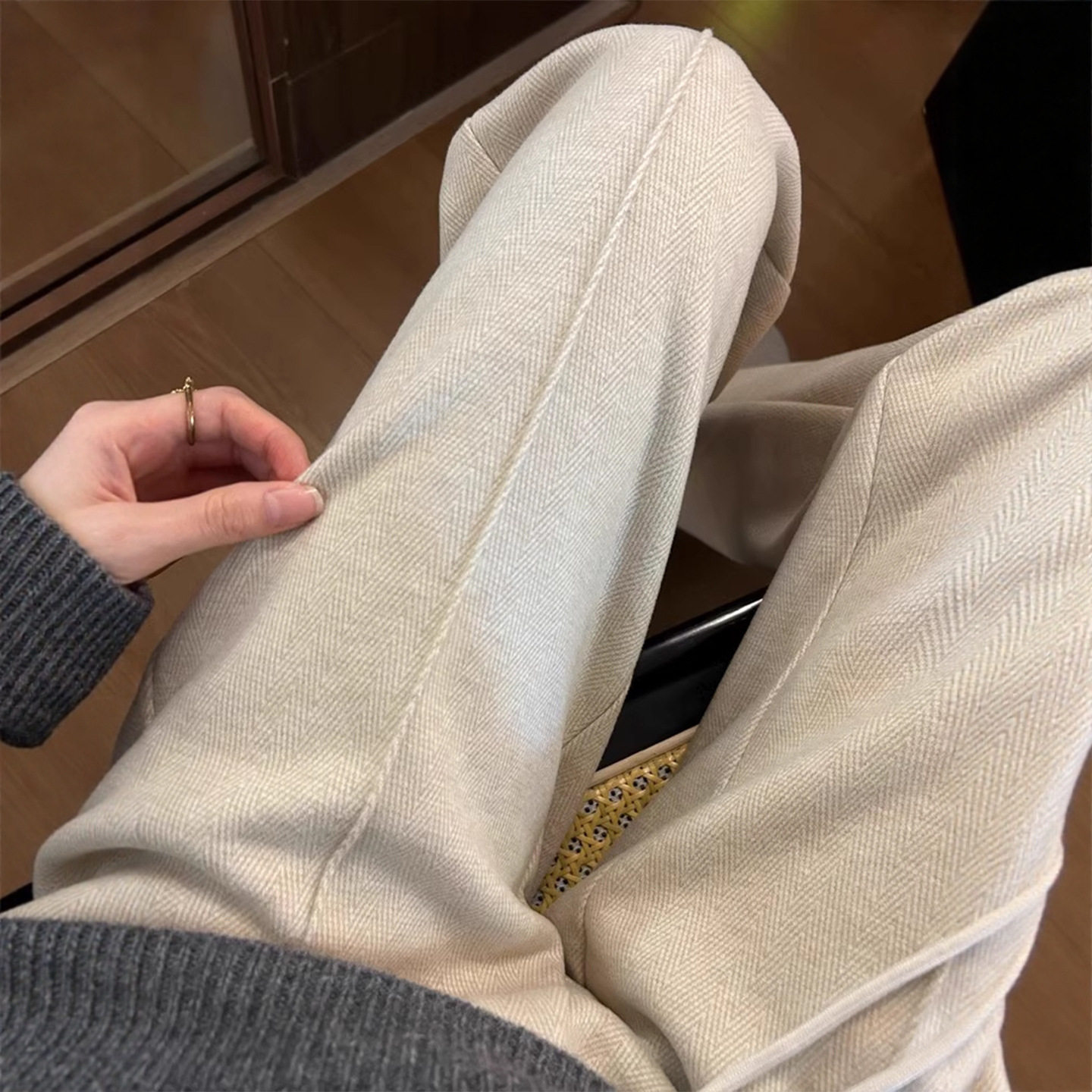 人字纹毛呢阔腿裤女2025新款秋冬大码胖mm窄版直筒裤羊毛加绒裤子,女装/女士精品,大码裤装,淘宝优惠券,粉丝福利购,淘宝优惠卷