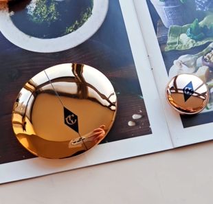 香蕉粉饼替换空盒c家粉饼空盒替换装便携超薄款带镜子分装盒