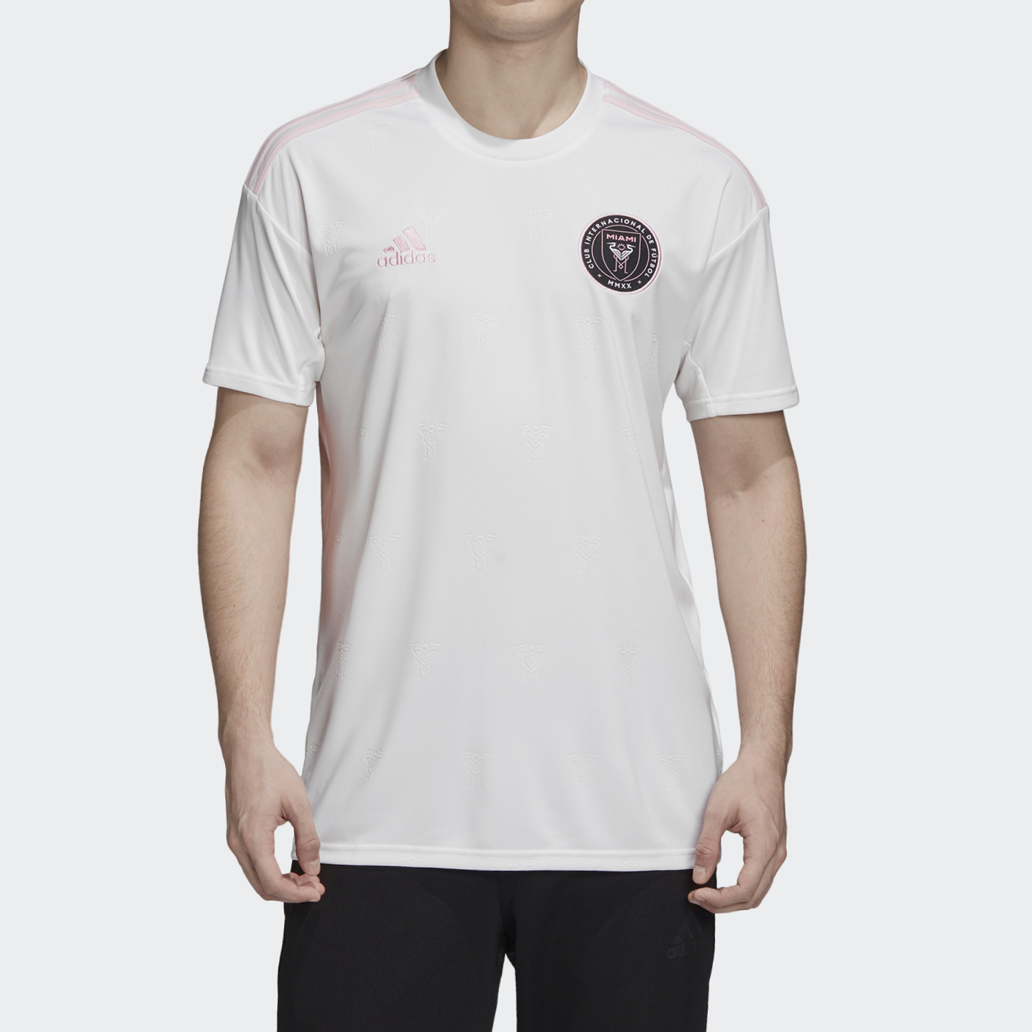 阿迪达斯正品男子短袖