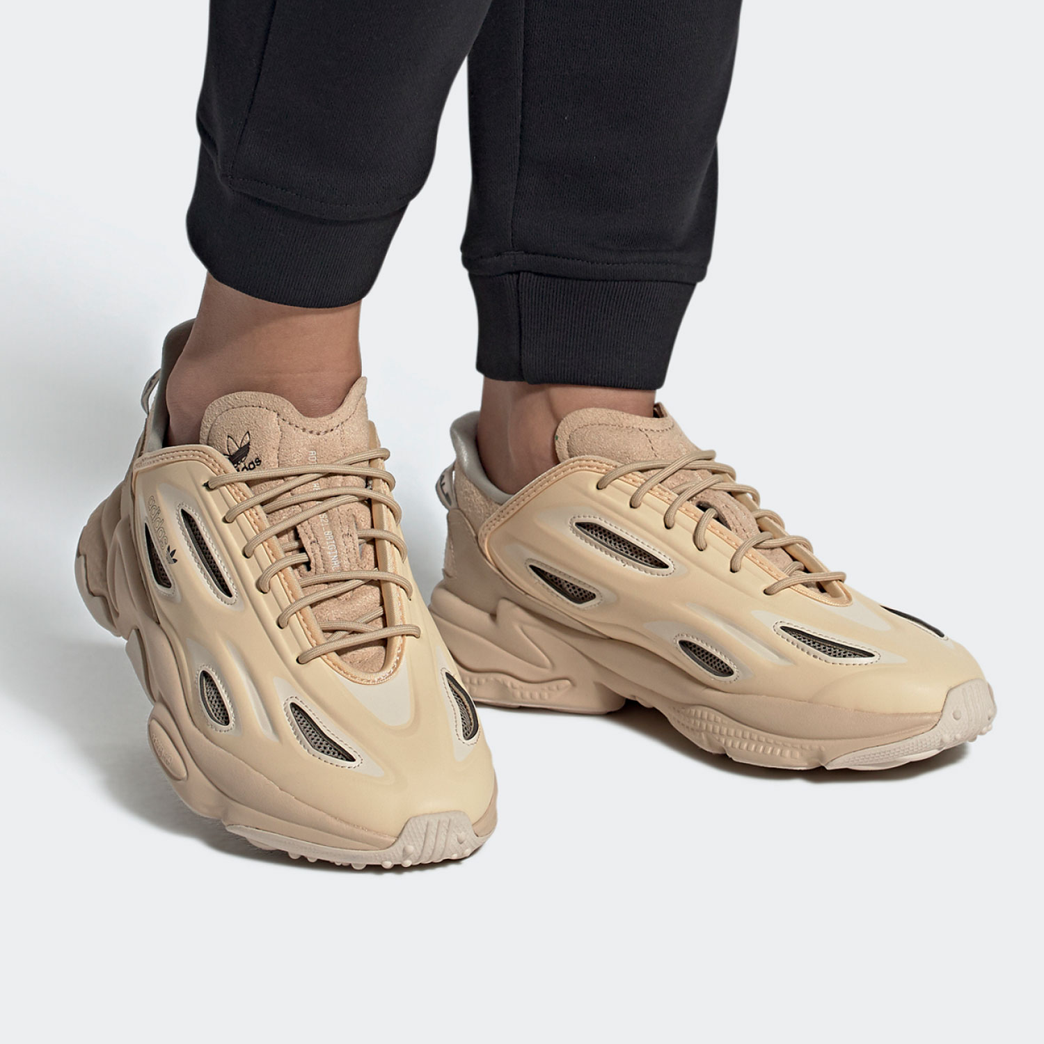 Adidas/阿迪达斯男女运动鞋