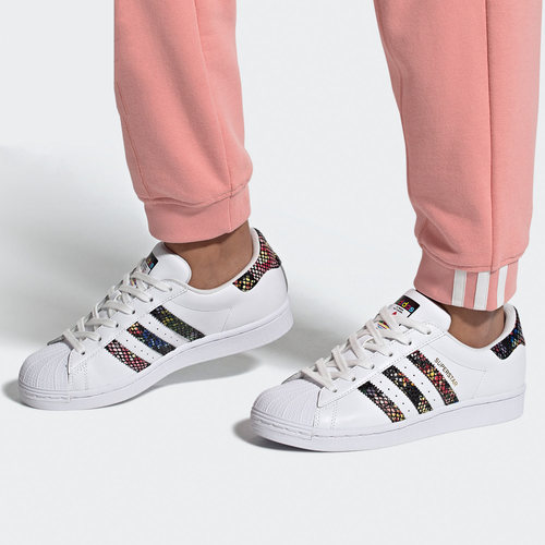 经典运动鞋Adidas/阿迪达斯