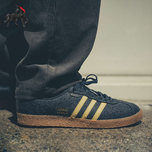 Adidas/阿迪达斯情侣款低帮板鞋