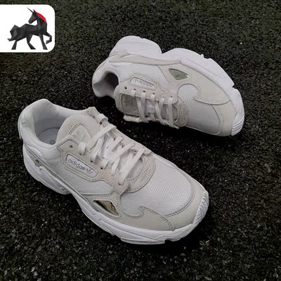 Adidas/阿迪达斯运动休闲鞋