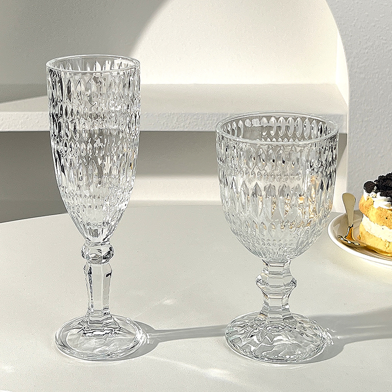ins香槟杯玻璃杯竖纹弧形高脚杯轻奢风高档红酒杯葡萄酒杯子