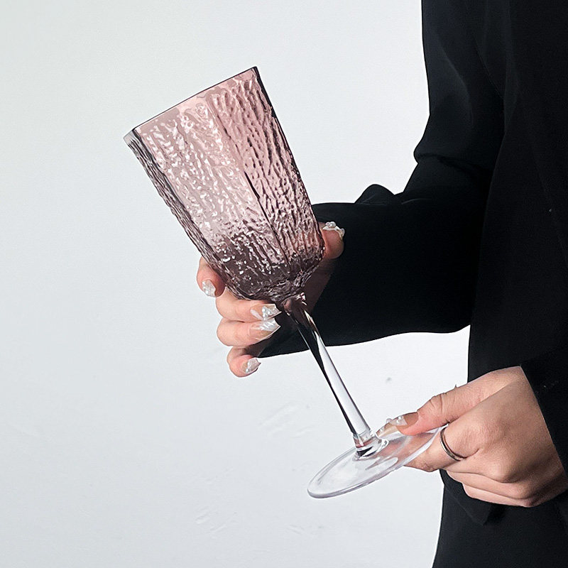 北欧轻奢红酒杯高档葡萄酒杯家用简约香槟杯高脚杯玻璃杯鸡尾酒杯