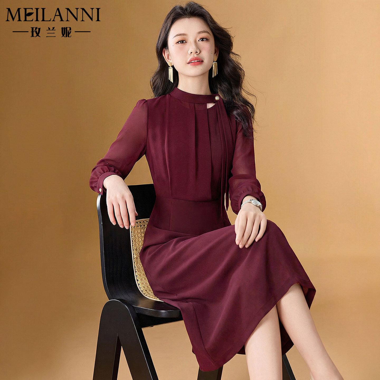 轻奢酒红长袖收腰显瘦婚宴礼服