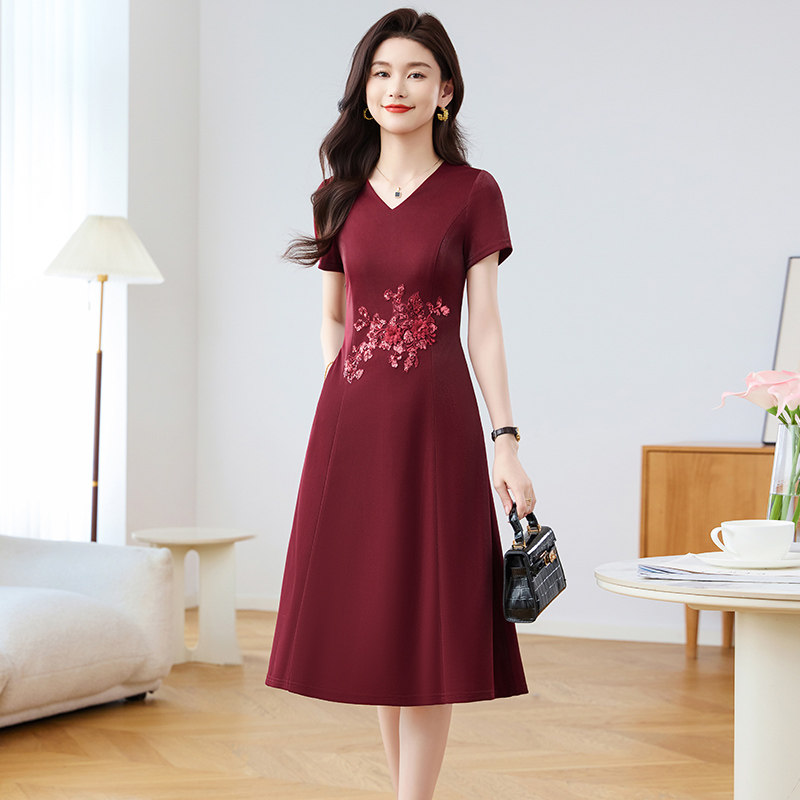 喜妈妈婚宴礼服高端轻奢高级感
