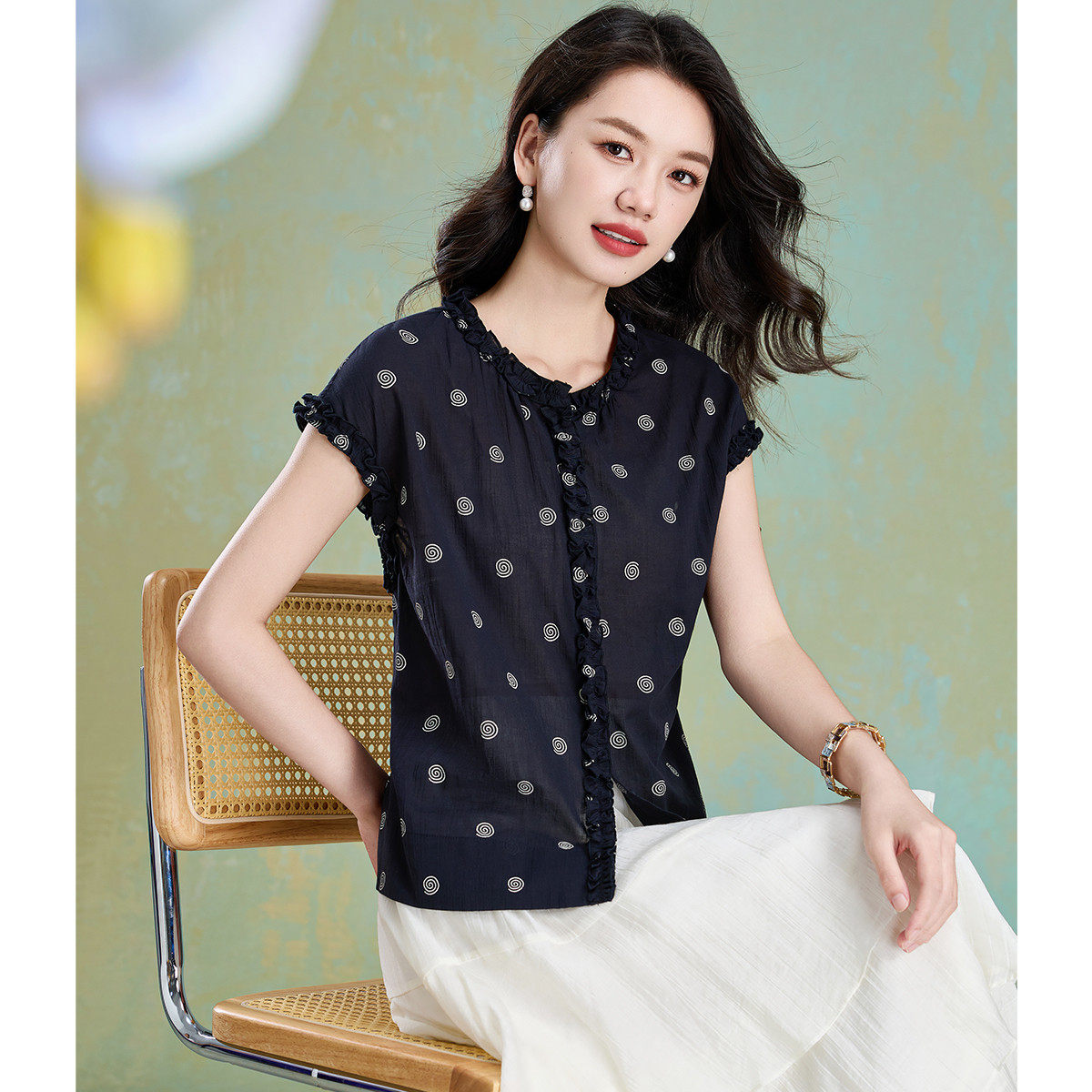 木耳边无袖衬衫女宽松显瘦洋气