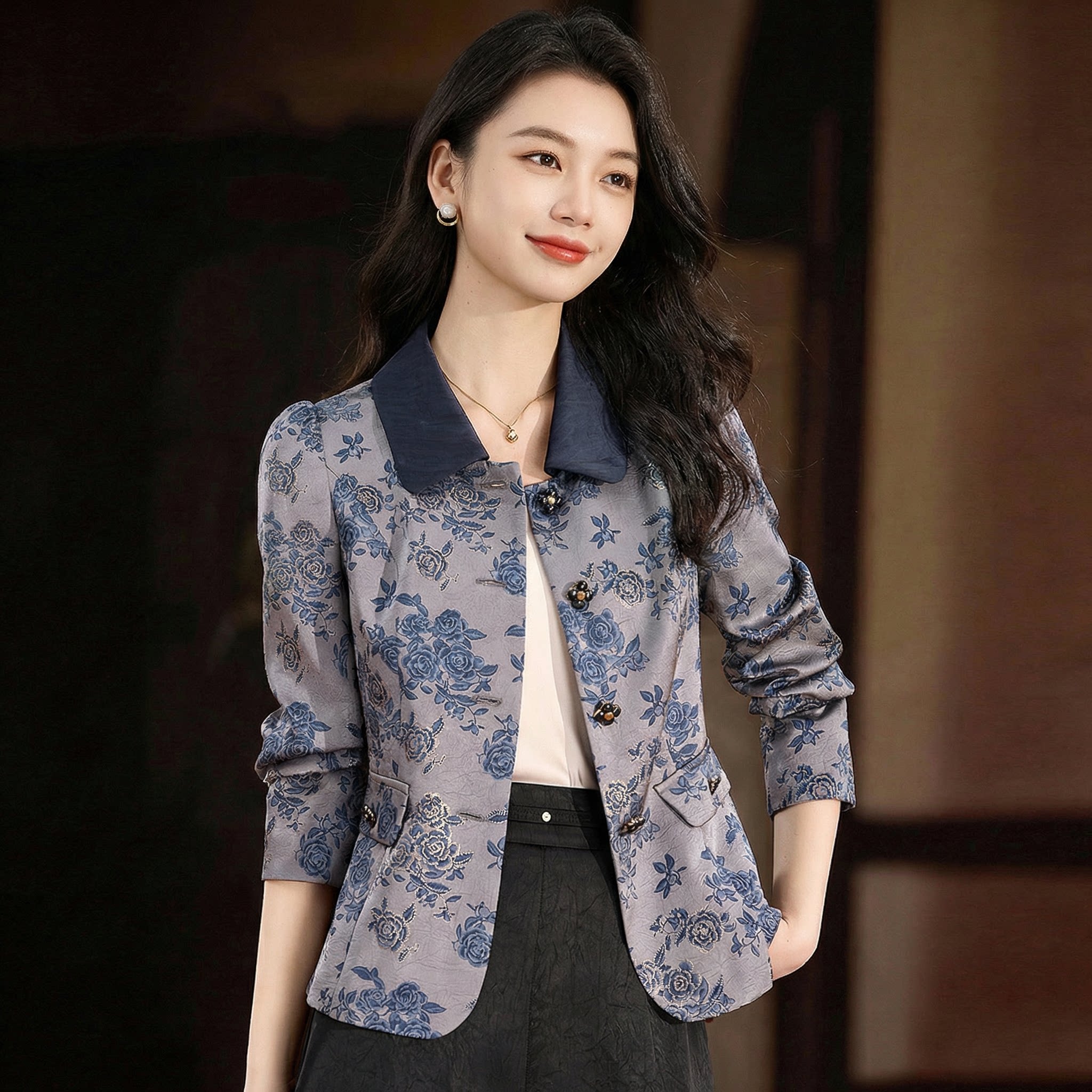 玫兰妮小香风显瘦短外套妈妈款