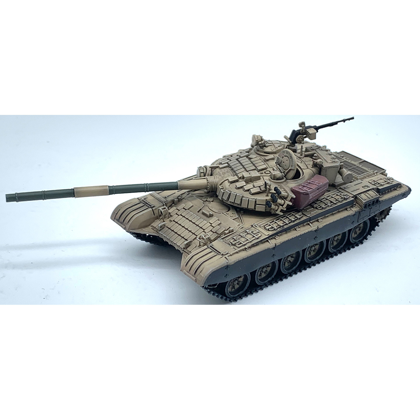 T72主战坦克T-72B1完成品模型图片