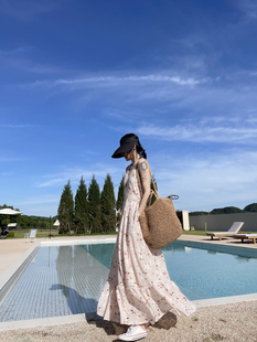 古祖祖 原创粉色绣花镂空甜酷风度假连衣裙超仙可爱碎花吊带长裙