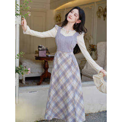 打底针织衫上衣+毛呢格子吊带裙