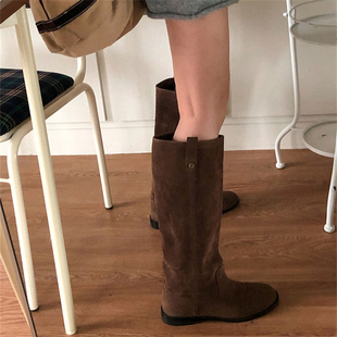 饰与美韩国东大门秋冬季新款圆头低跟复古绒面通勤棕色长筒靴子女
