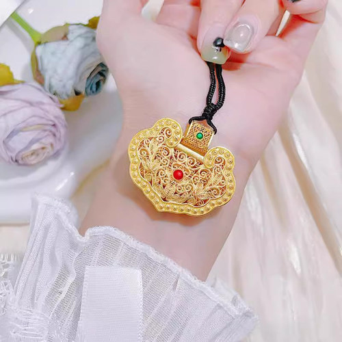 深圳水贝古法足金999平安锁黄金花丝珐琅金锁吉祥如意锁莲花锁包