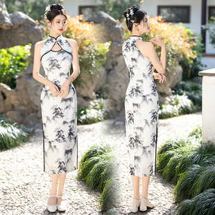 旗袍改良年轻款少女高级感大气上档次大码长款水墨山水画走秀礼服