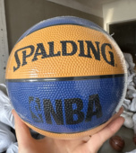 正品 幼儿蓝球 3号儿童橡胶篮球 斯伯丁 高弹 拍拍球 清仓处理