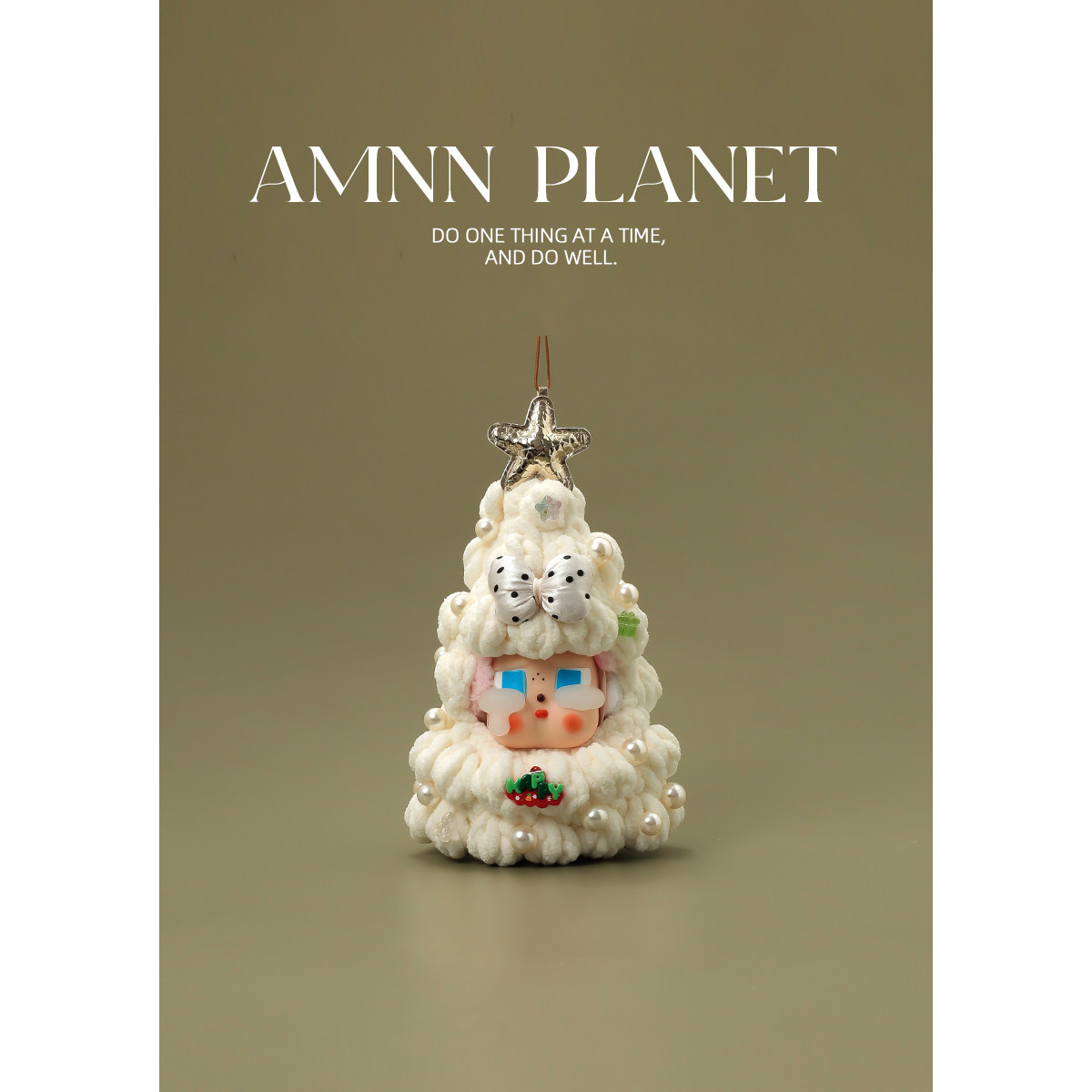 AMNN 心碎哭泣宝贝手工钩织圣诞树摆件挂饰创意小众卡通玩偶门挂