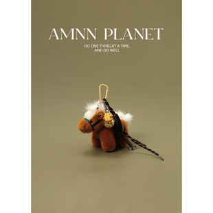 AMNN 毛绒绒玩偶小马车钥匙扣挂件2026新款小众春节包包挂件礼物