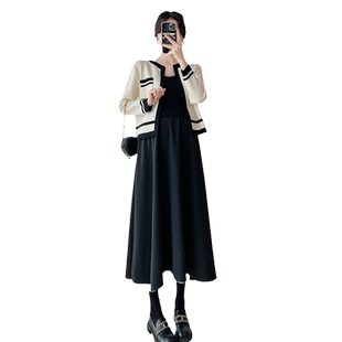 孕妇连衣裙春秋款时尚洋气孕妇装春装中长款背心裙针织上衣两件套