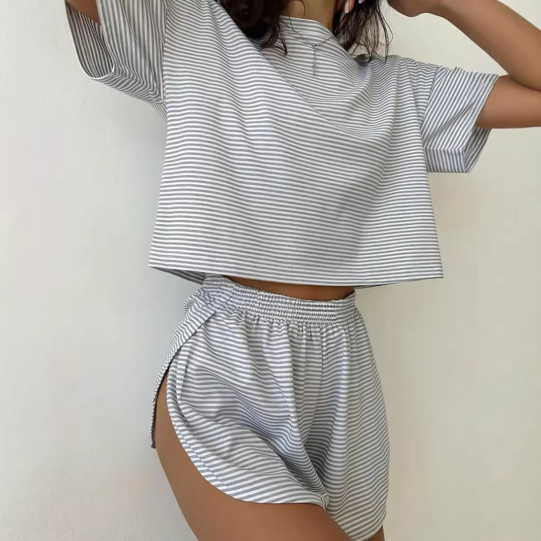 外贸条纹短袖家居服宽松辣妹露腰上衣女侧开叉运动休闲短裤两件套