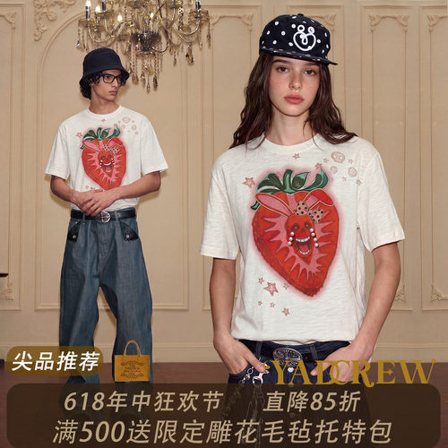 YADcrew草莓烫钻合身短袖T恤