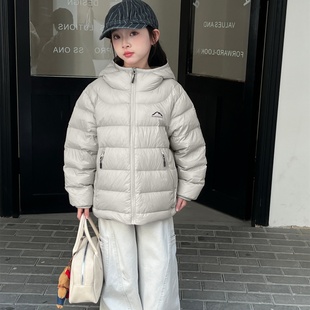 2025秋冬新款轻薄连帽女童90白鸭绒羽绒服男童中大童洋气保暖外套