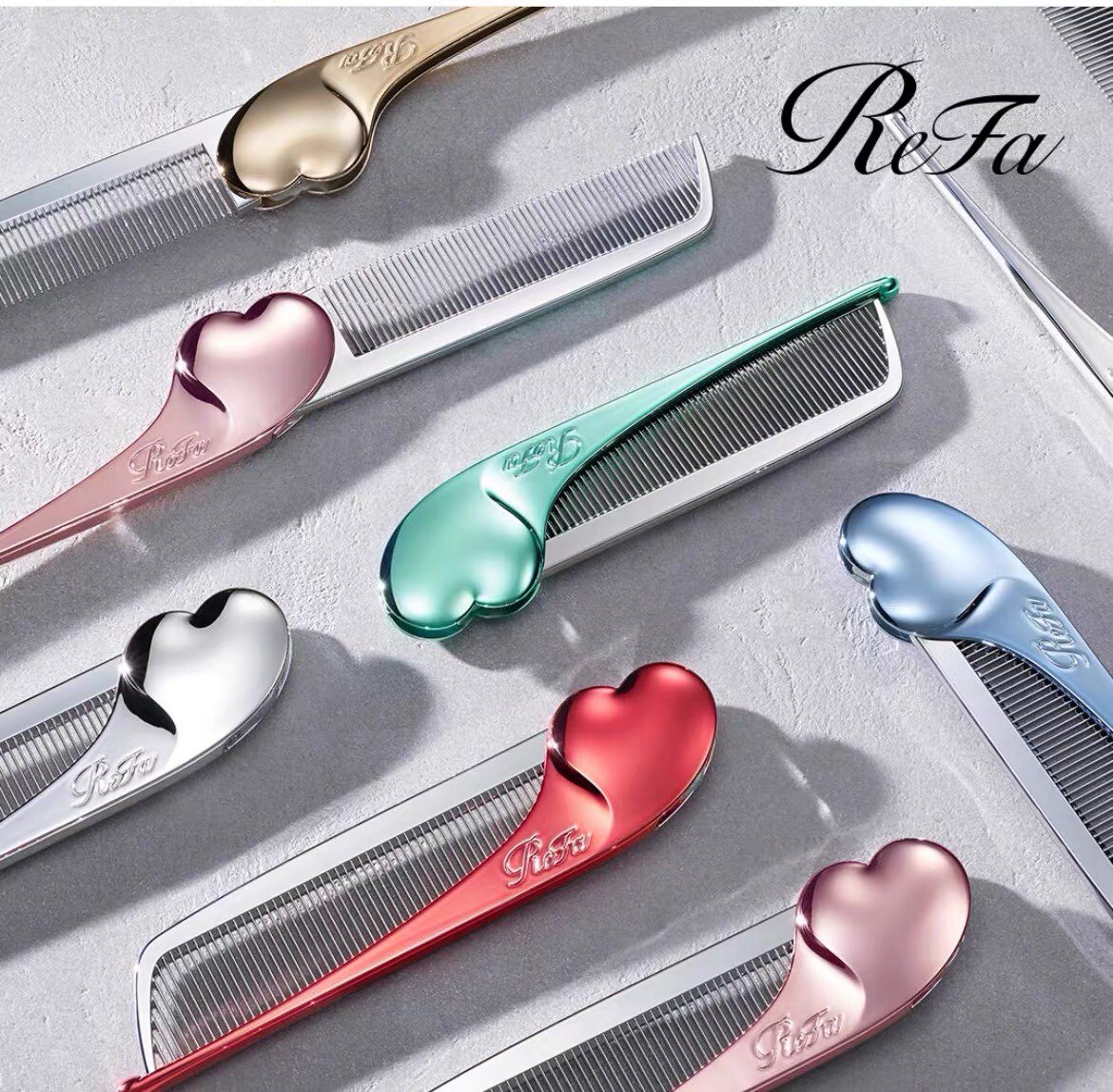 现货！日本 Refa 2024年限定新品 爱心折叠便携梳子 细齿造型精致