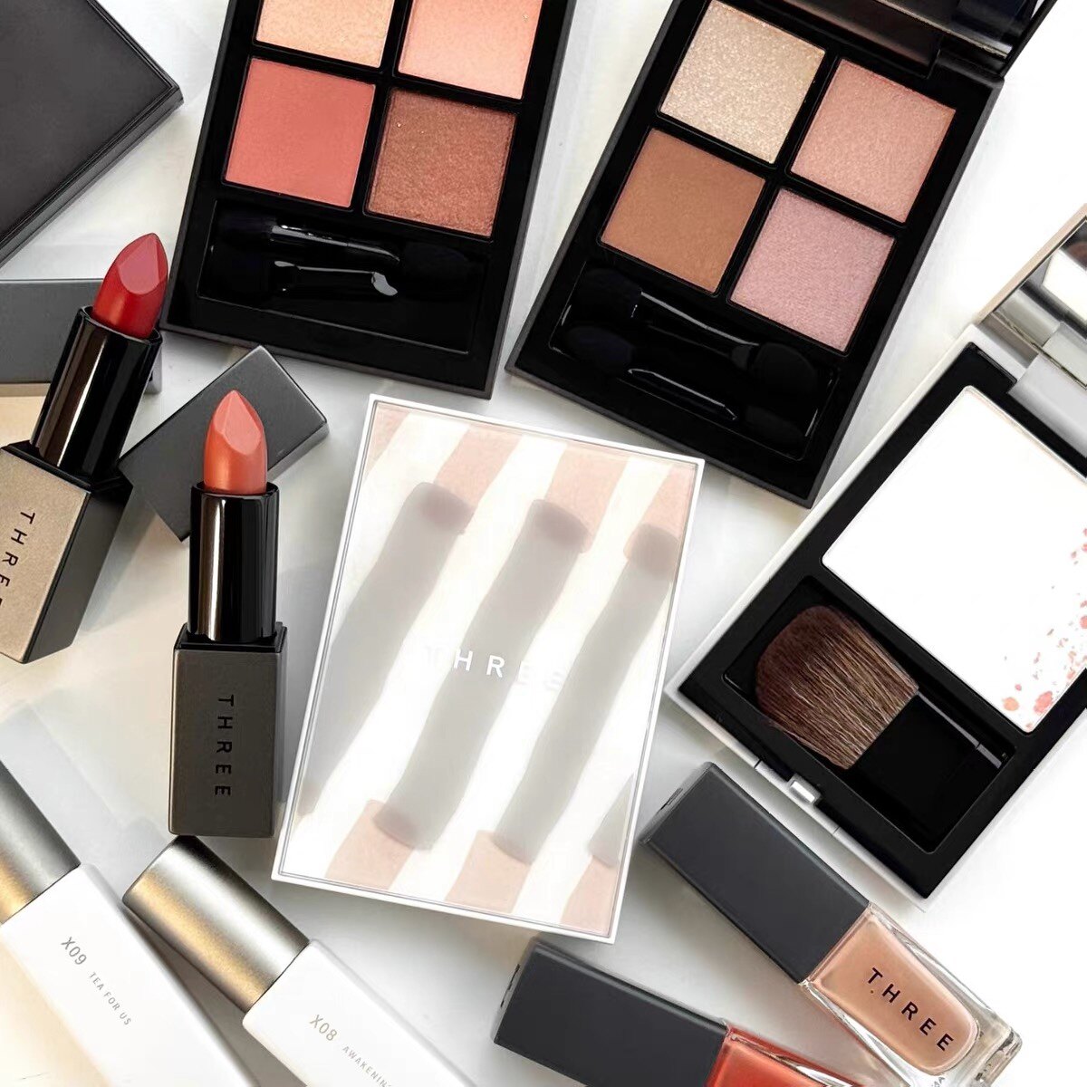 日本THREE2026春季限定新品四色眼影蜜粉饼口红指甲油香水