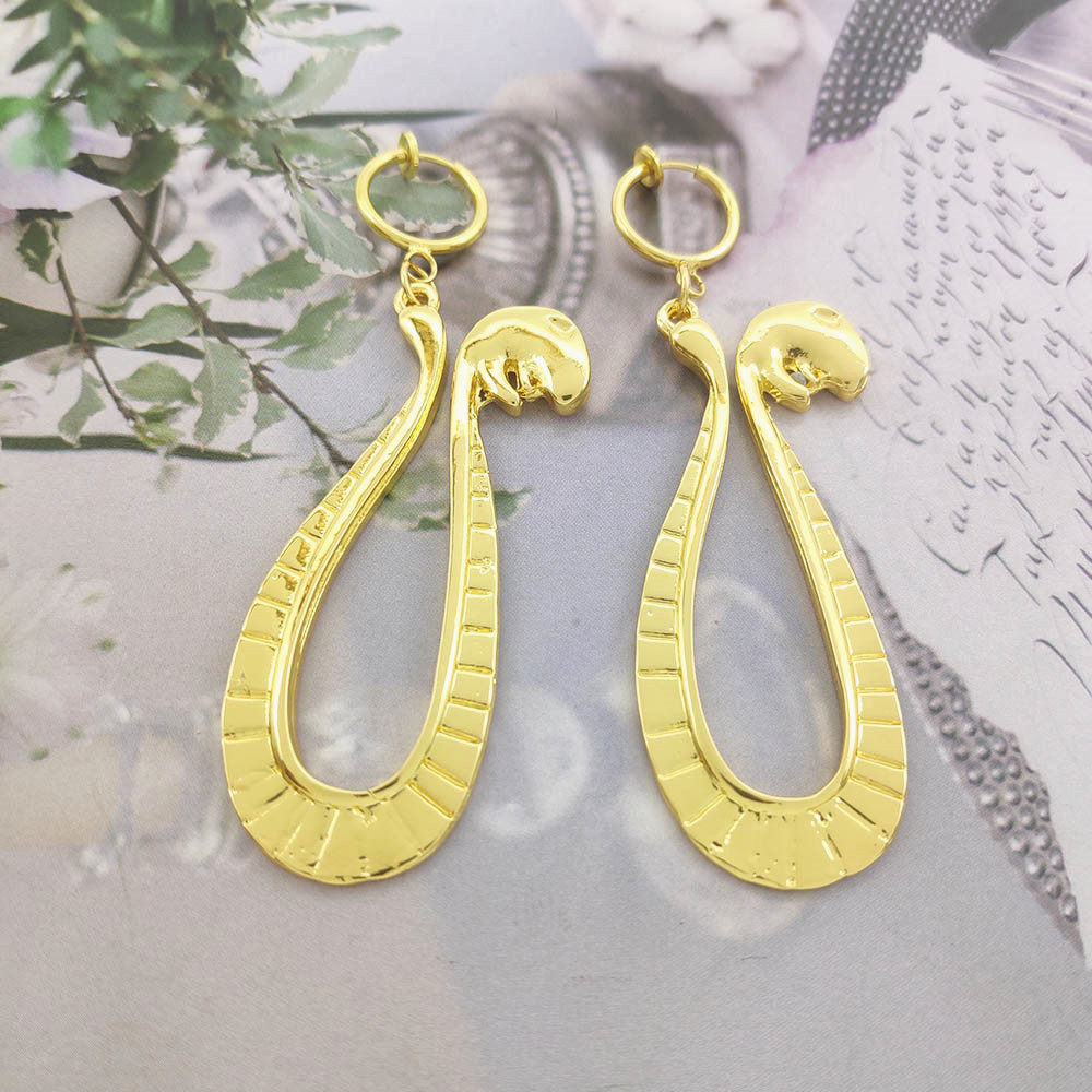 女帝耳环海贼王周边耳饰汉库克同款蛇形耳夹九蛇海贼团船长耳圈品