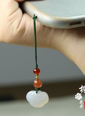 天然白玉髓吉祥如意锁吊坠送女友