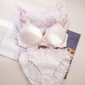 日系甜美可爱少女无钢圈低鸡心聚拢刺绣花内衣套装 85B 女内衣内裤