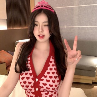 性感露背衫 胖妹妹甜美辣妹红爱心开衫 显瘦短款 大码 翻领背心女夏季