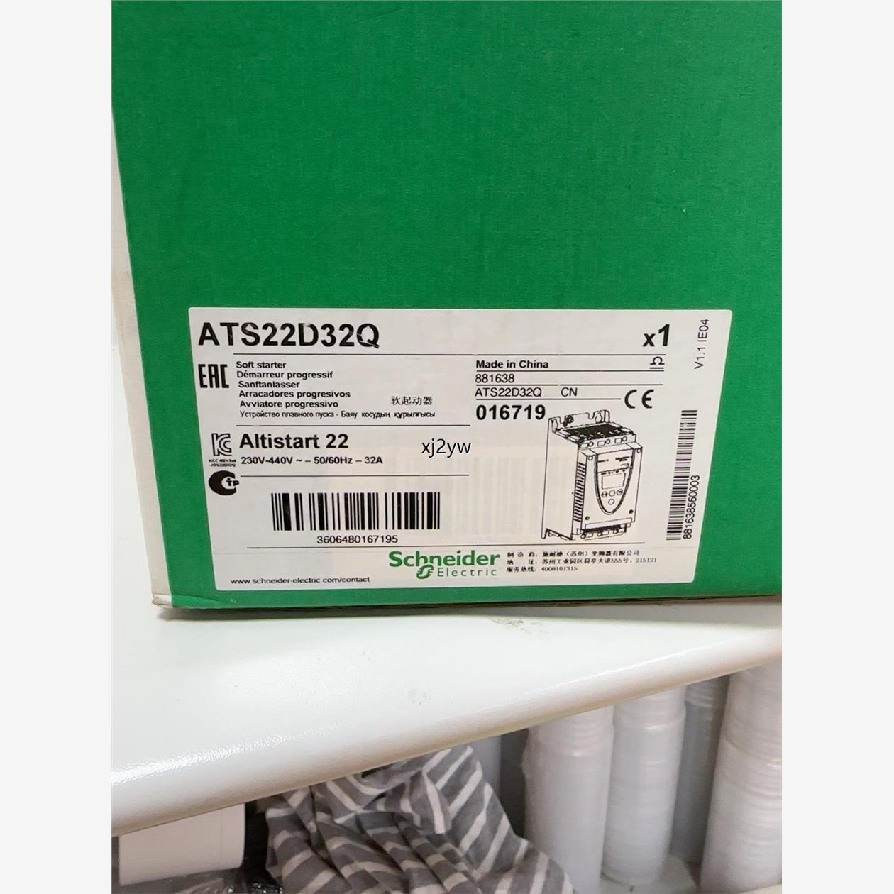 施耐德ATS22D32Q全新未