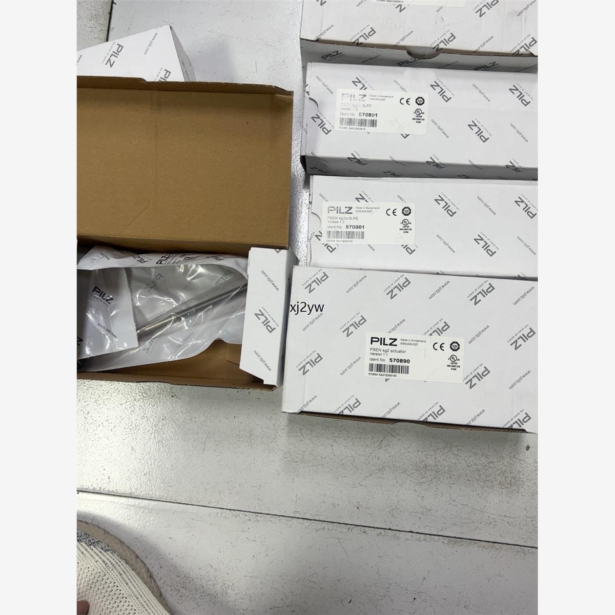 全新PILZ皮尔兹安全门