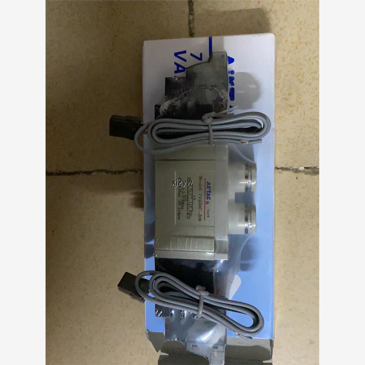 全新亚德客AIRTAC电磁阀7