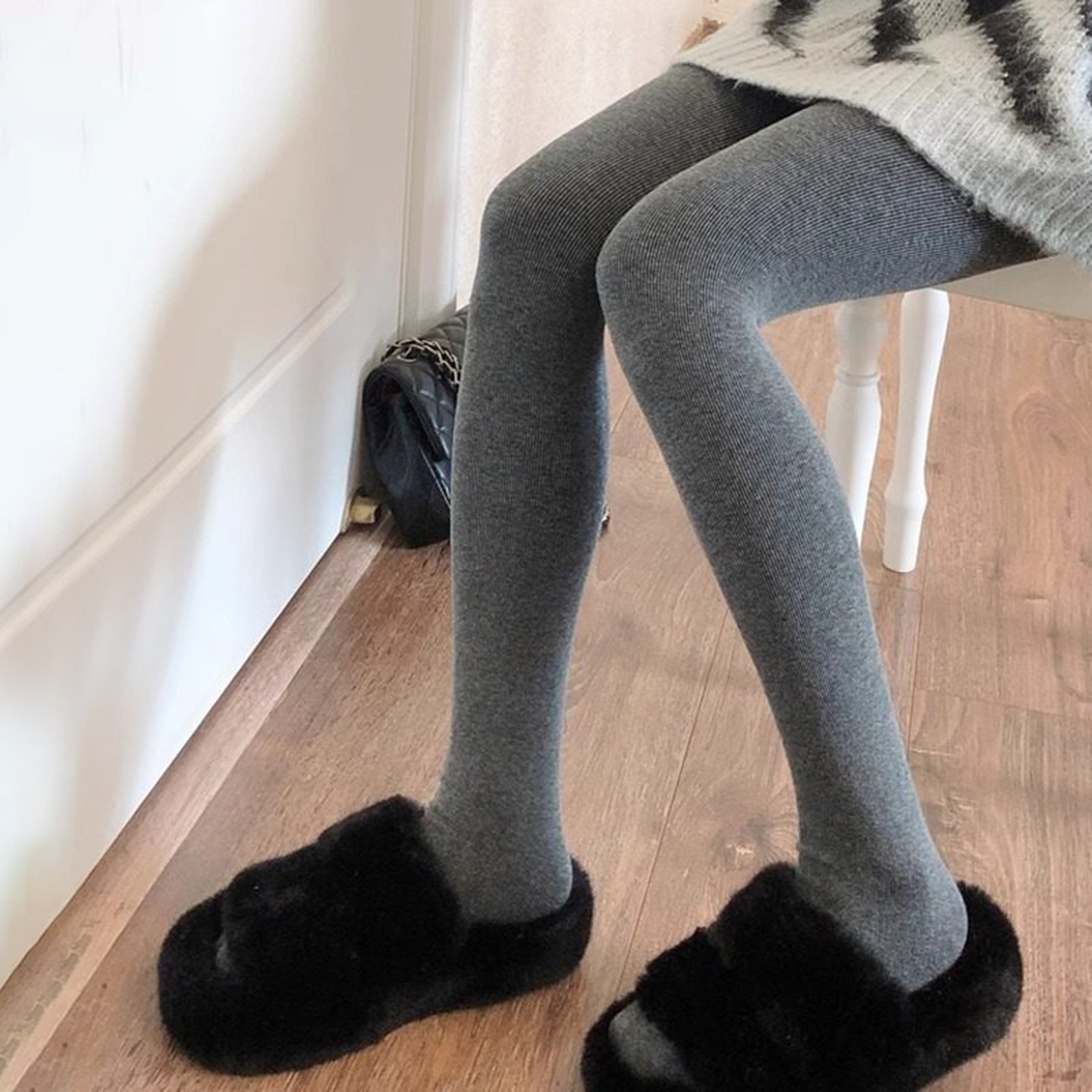 烟灰色加绒加厚连裤袜女士冬季外穿高腰紧身打底裤保暖显瘦踩脚袜