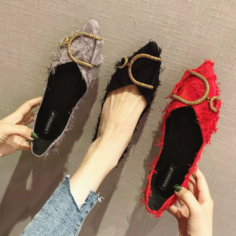 名媛女鞋时尚水钻金属扣尖头单鞋显瘦红色鞋百搭平底大码鞋布面鞋
